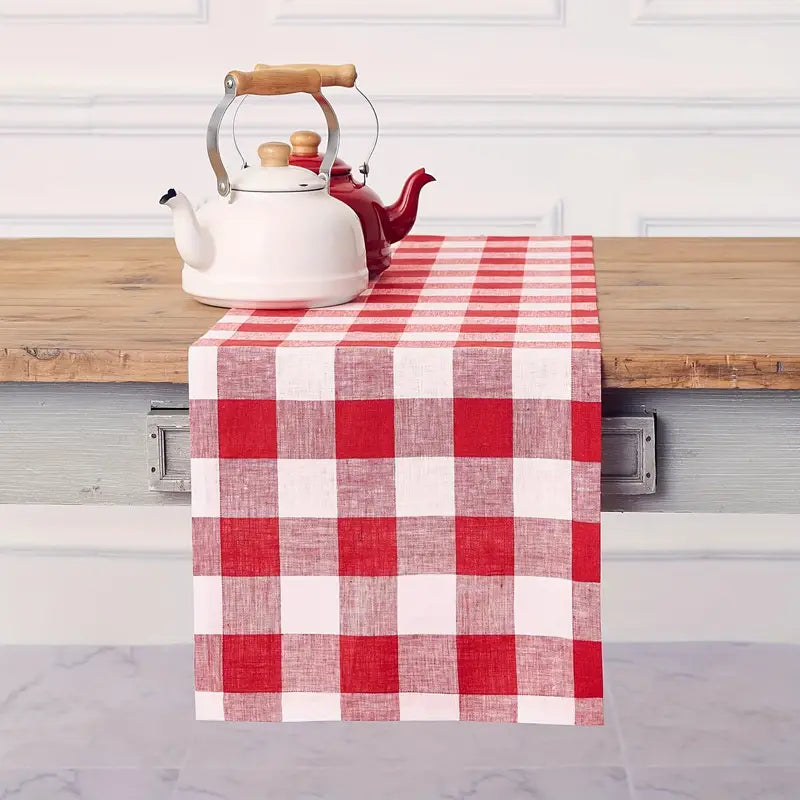 Red and White Buffalo Check | Linen Table Runner