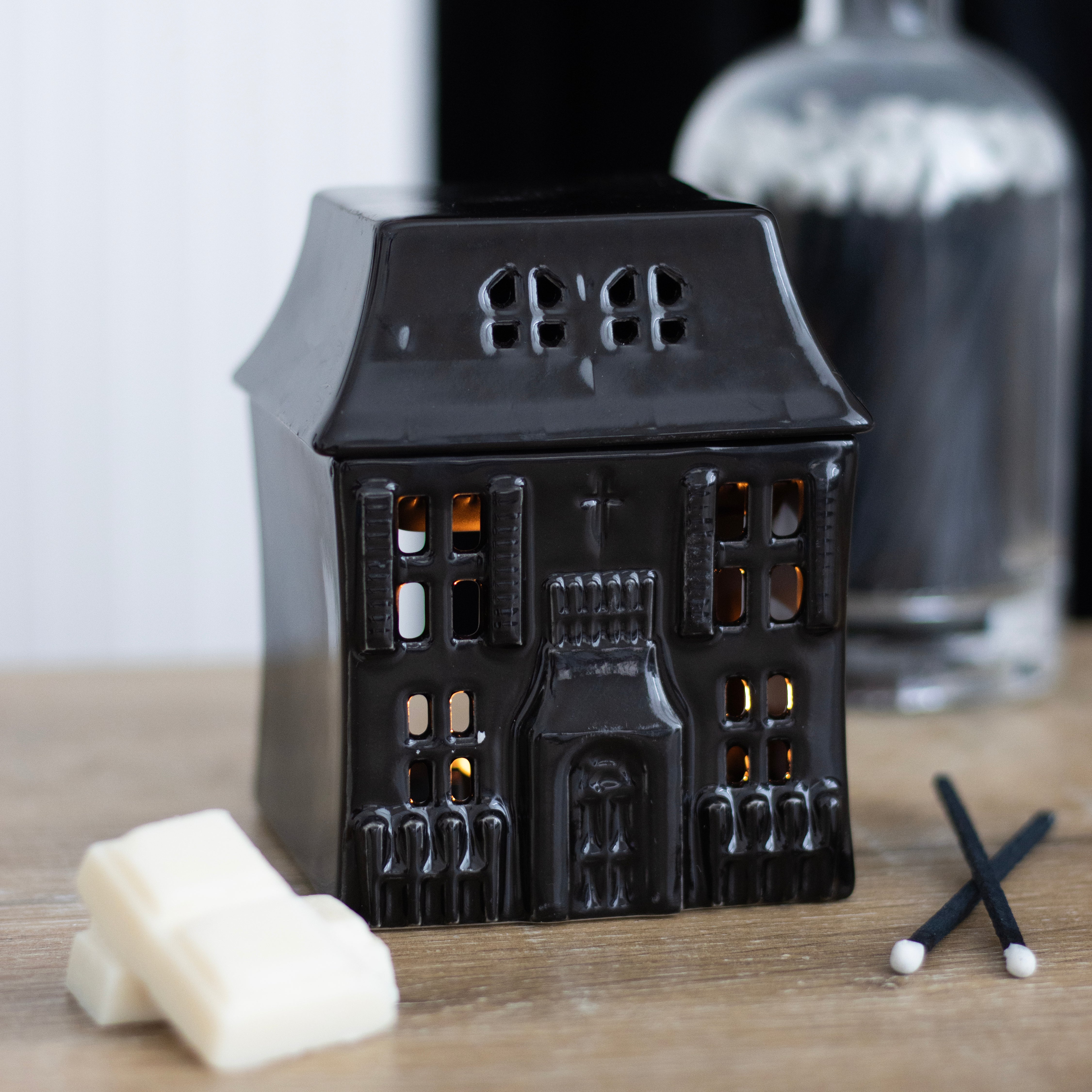 Black Haunted House | Tealight Wax Burner