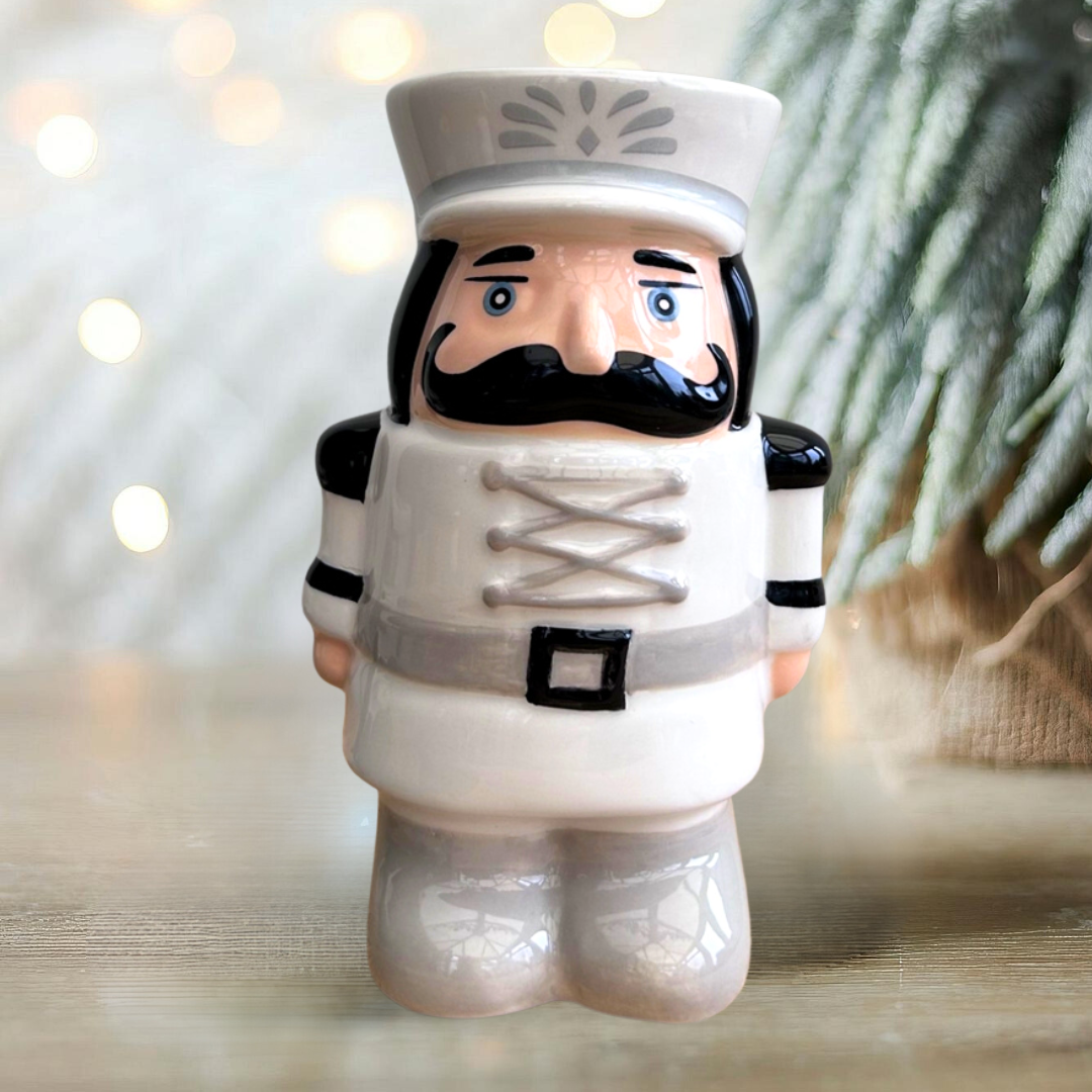 Nutcracker White | Tealight Wax Burner