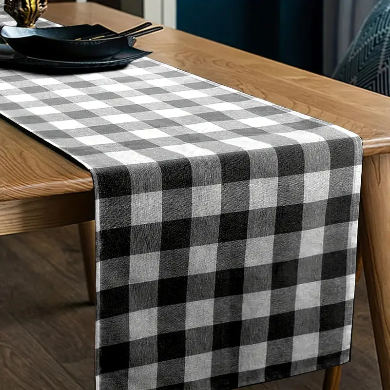 Black and White Buffalo Check | Linen Table Runner